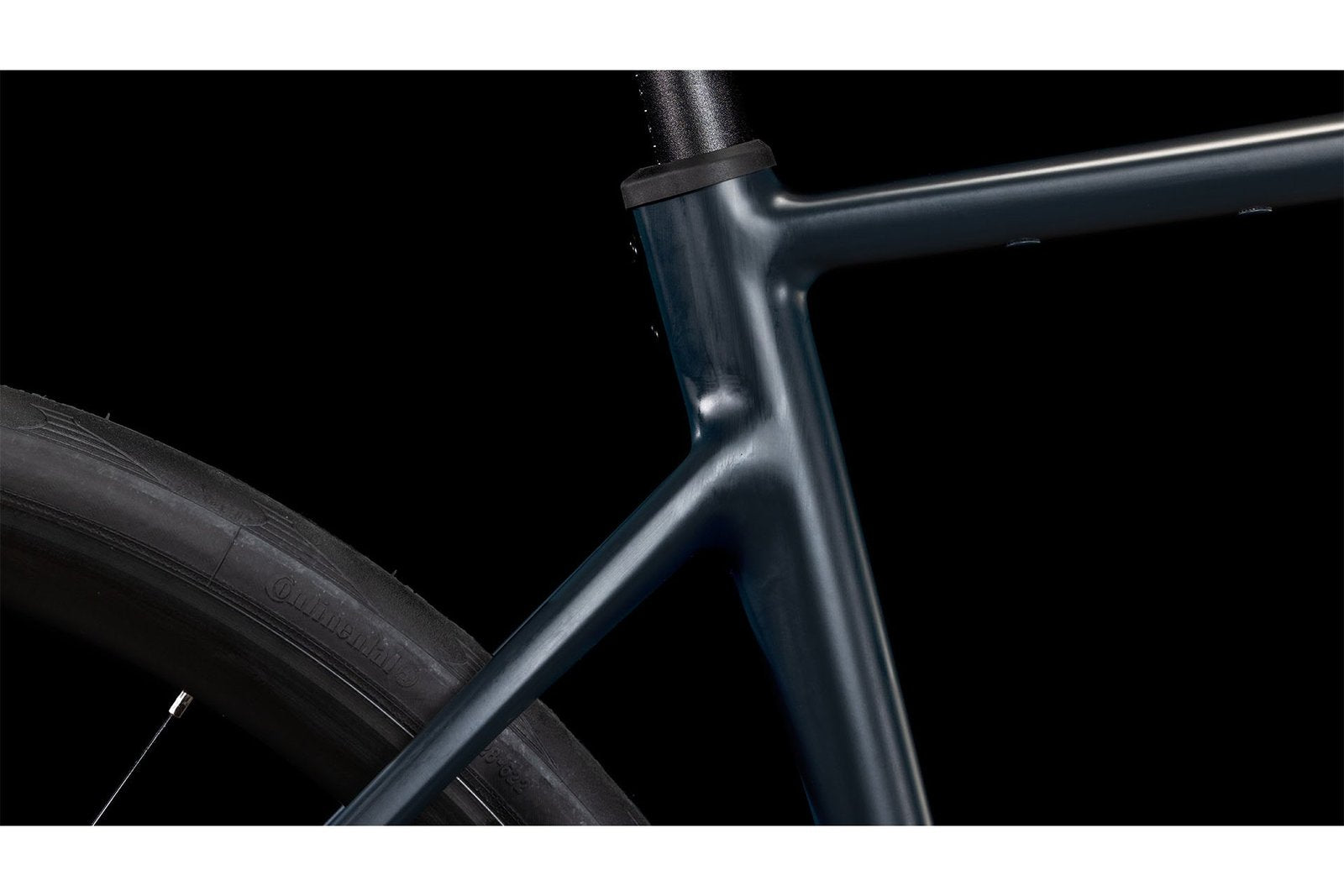 Cube Attain Race – 28 Zoll – Diamant – 2025