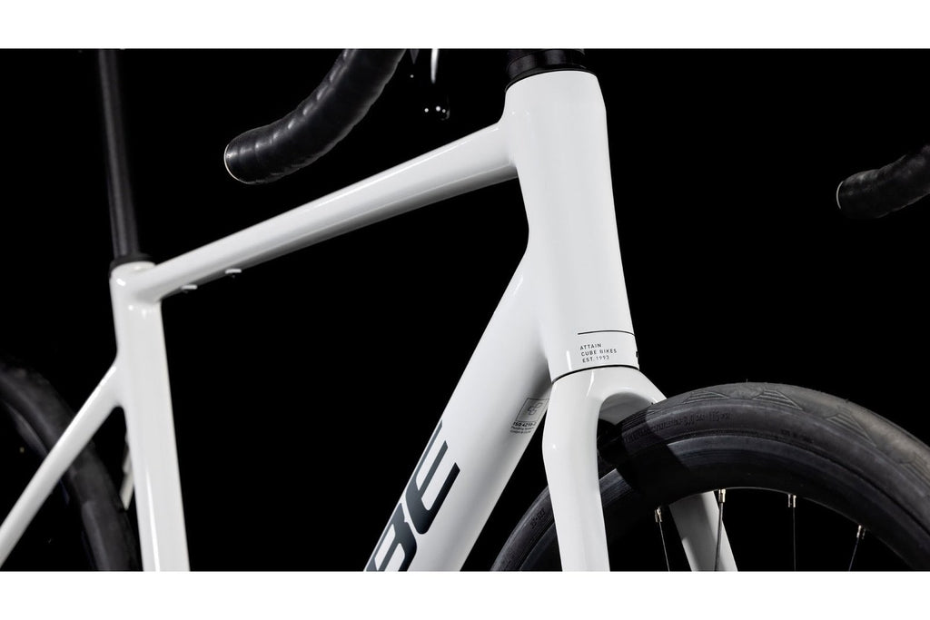 Cube Attain SLX – 28 Zoll – Diamant – 2025